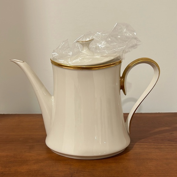 Lenox Other - Lenox ETERNAL TEA/COFFEE POT with Lid, NWOT